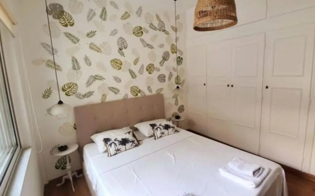 Family & Friends 4-Bedroom beach break!