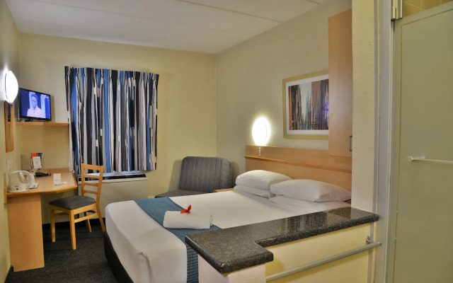 Road Lodge N1 City
