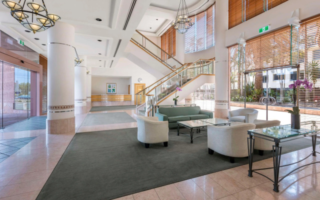 Oaks Gold Coast Hotel