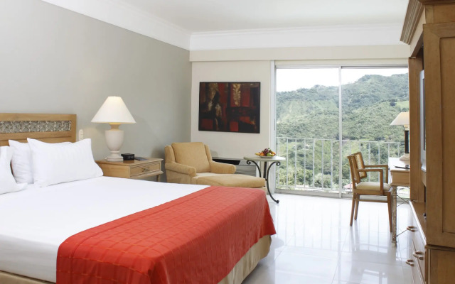 Hotel Estelar Altamira