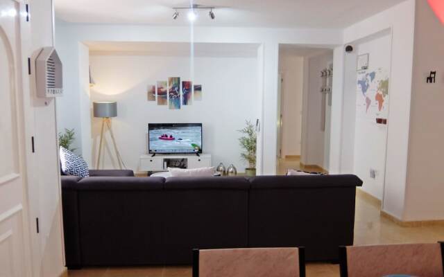 San Fernando - Family House