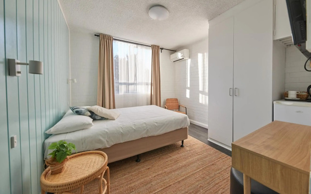 Little Coogee Hotel