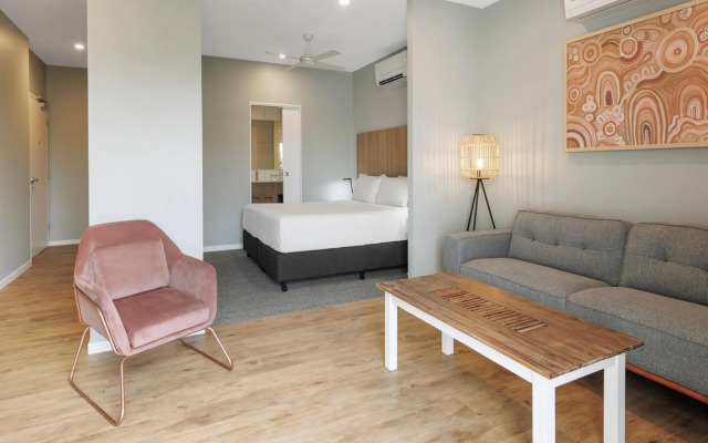 Best Western Plus North Lakes Hotel