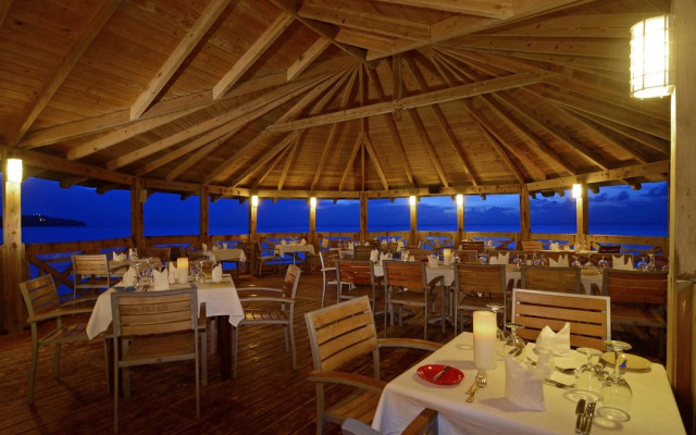 St. James’s Club Morgan Bay