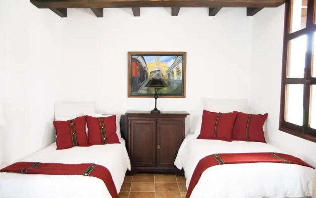 Villa Santa Ana Guatemala