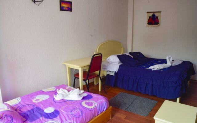 Hostal Santa Cruz Backpackers