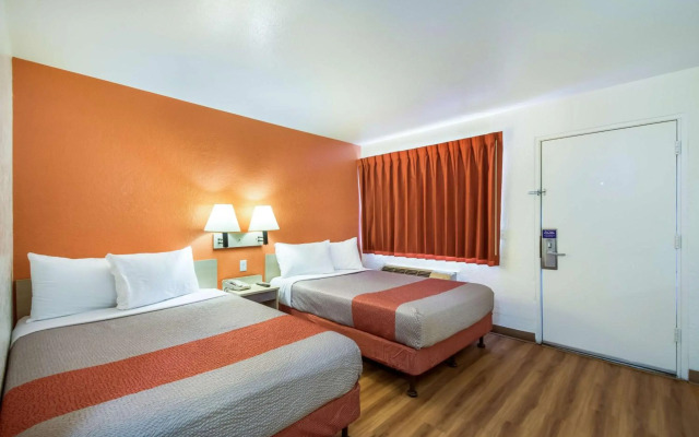 Motel 6 Youngtown, AZ - Phoenix - Sun City