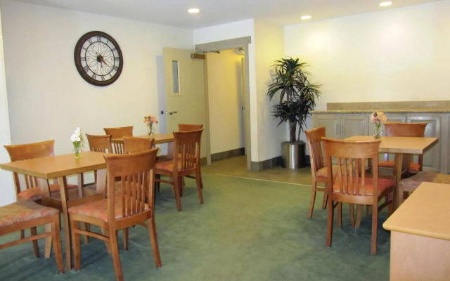 Studio Plus Greenville - Haywood Mall