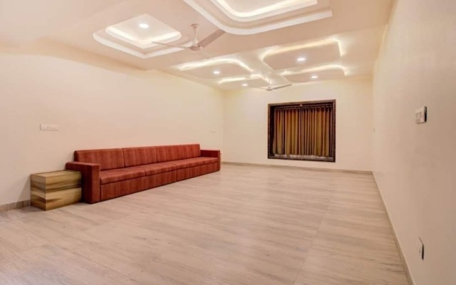 Hotel Krishna Raj