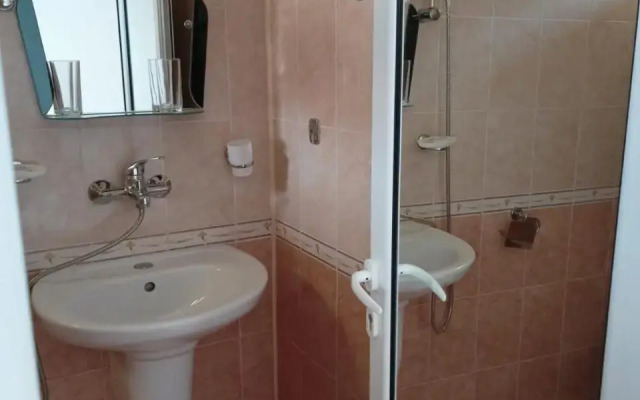 Ralitsa Guest House