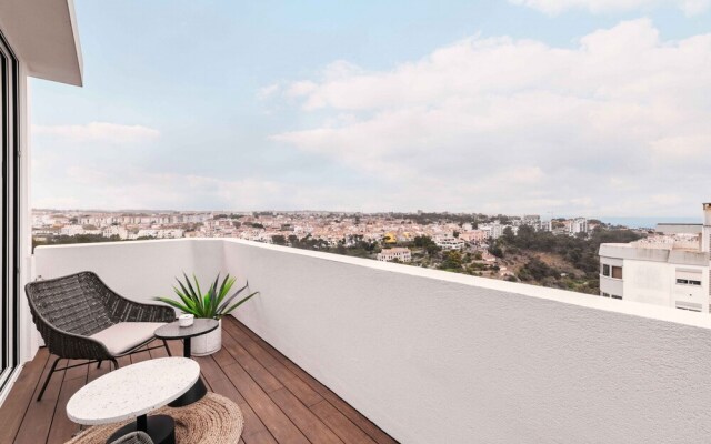 Bay View Penthouse by Olala Home