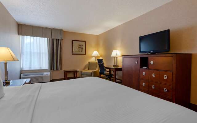 Best Western Staunton Inn