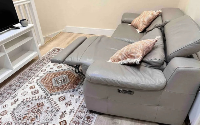 Charming Duplex 10min to London Bridge, Quiet