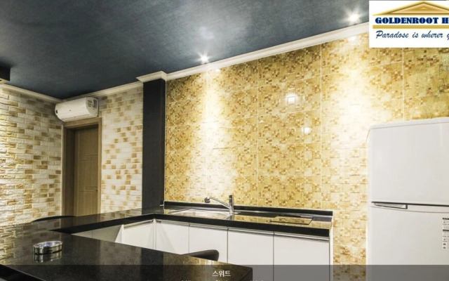 GoldenRoot Hotel in Gimhae