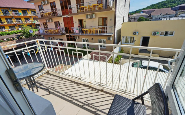 Отель на море Парус