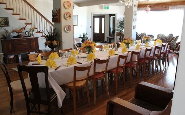 Honeycomb Bed & Breakfast