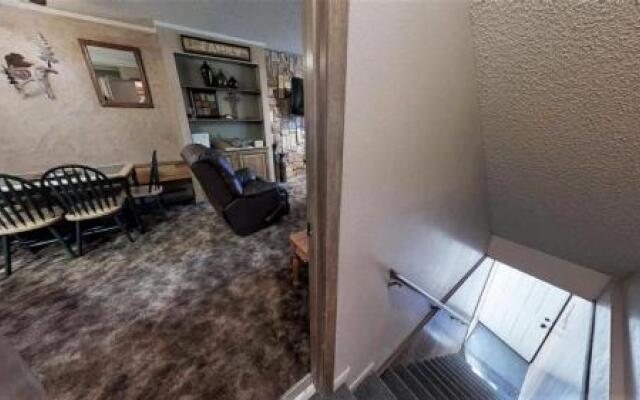 Rose Rock Mountain View