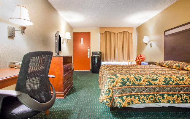 Rodeway Inn Mount Laurel Hwy 73