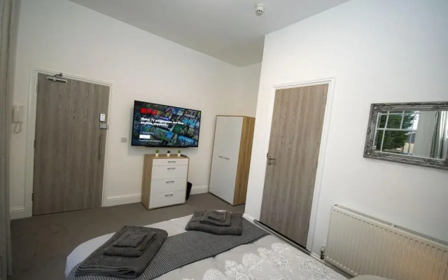Trelu - Self Catering Three Bedroom Ground Floor Property