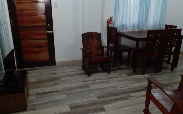 Sienna's Flat and Transient House
