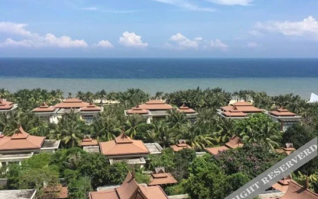 Hanhai Crown · SeaView Designer Light Luxury Seaside Resort Hotel (Freedom Lighthouse Branch)