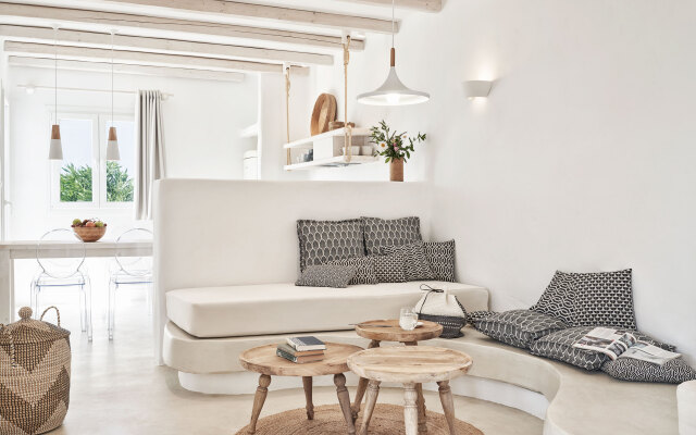 Naxian Utopia Luxury Villas & Suites