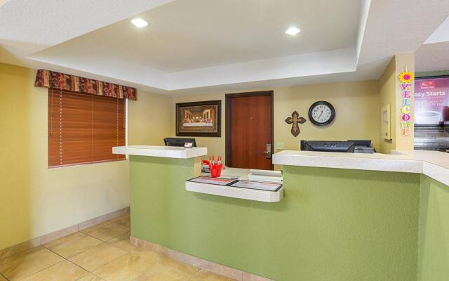 Rodeway Inn & Suites Kearney