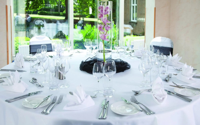 Sudbury House Hotel