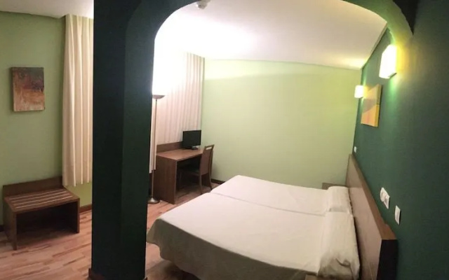 Hotel Área de Servicios Los Chopos