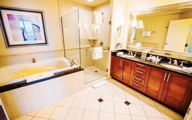 Abz Signature Deluxe Suites