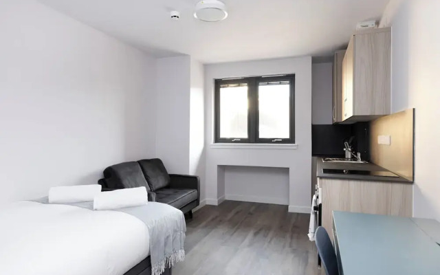 JOIVY Chic Studio near Holyrood Park
