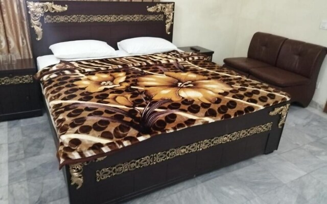 Star Hotel Lahore