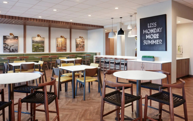 Fairfield Inn  Suites New York QueensJamaica