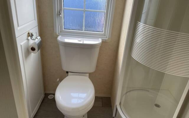 Captivating 2-bed Static Caravan on Private Land