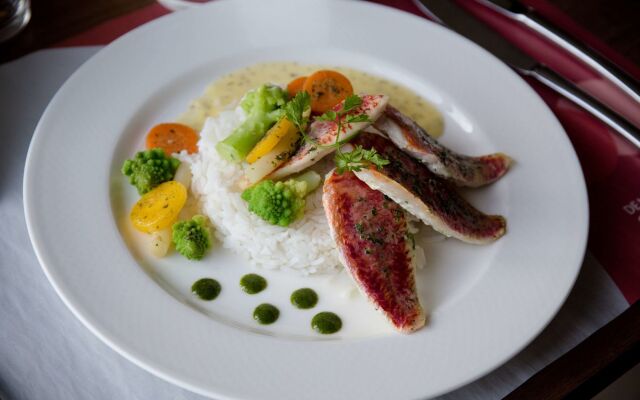 Hôtel Inn Design Laval