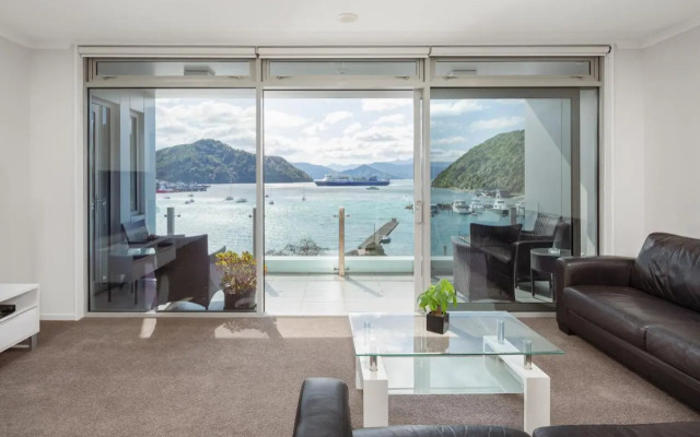 Oxleys Penthouse 506