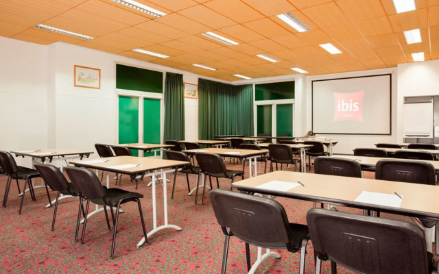 ibis Paris Porte De Montreuil