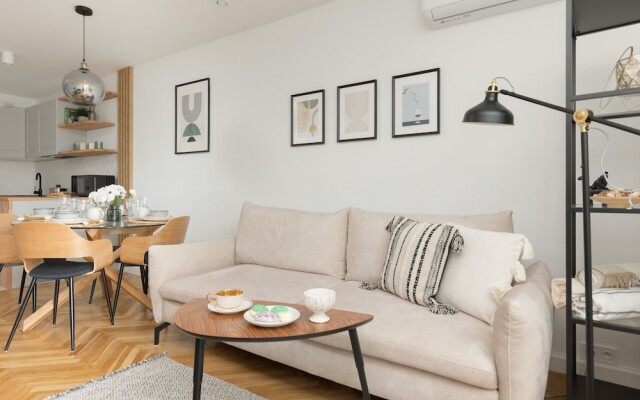 Warszawa Apartment Żelazna by Renters