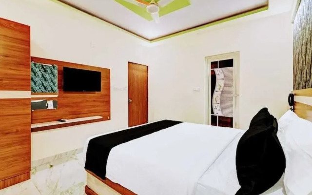 Hotel Karnataka Suites