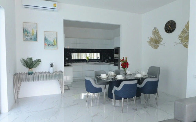 Villa with Shared Pool in Central Pattaya - Palmc15