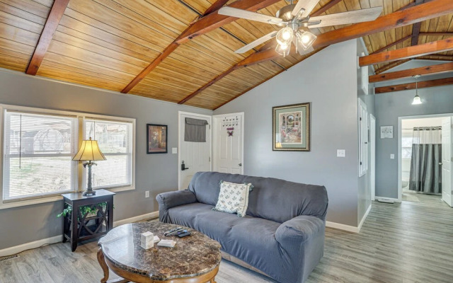 < 1/2 Mi to Marina: Missouri Lake Getaway