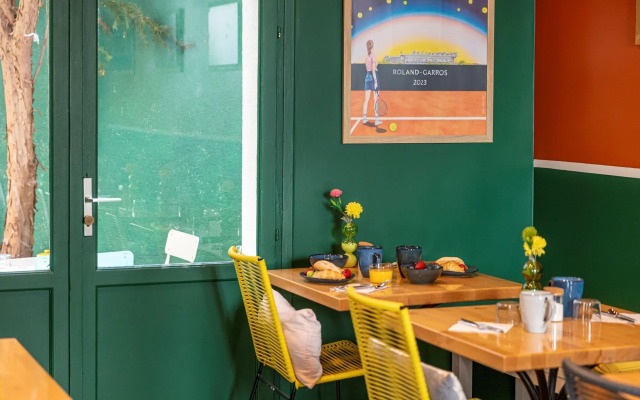 Hotel Olympic Paris Boulogne by Patrick Hayat