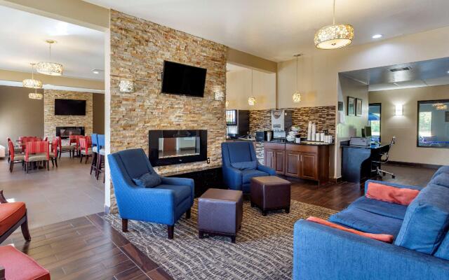 Comfort Inn & Suites North Aurora - Naperville