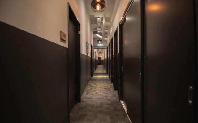 Roamer Melbourne - Formerly Selina Central Melbourne