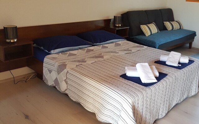 Apartments Snjezana