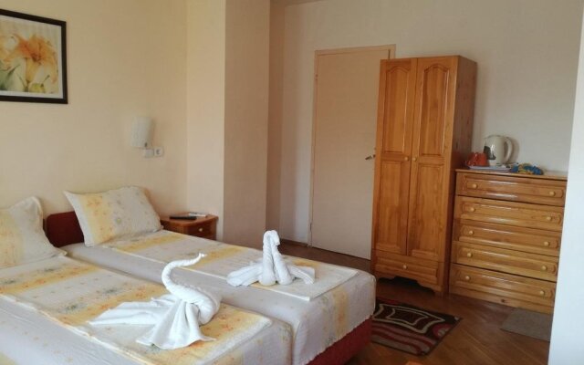 Guest house Zora 1