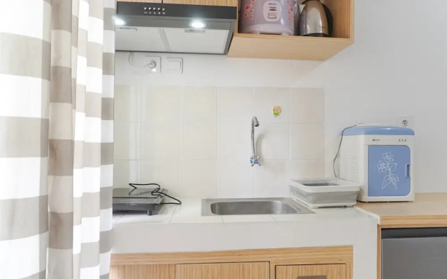 Homey And Minimalist Studio At Loftvilles City Apartment