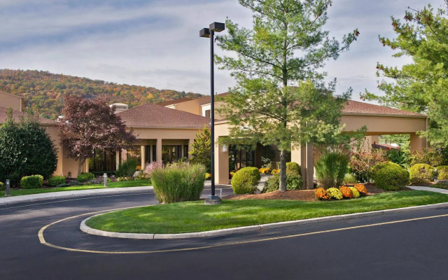 Courtyard by Marriott Mahwah