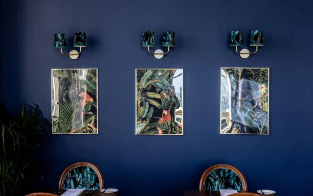 Marshall Meadows Manor House