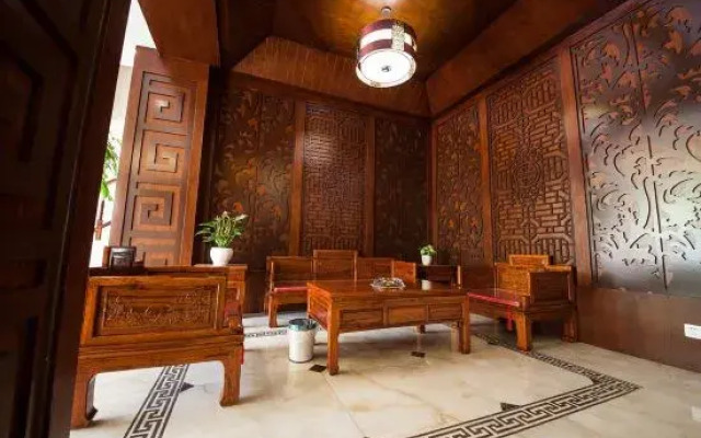 Maitreya Xincheng Hotel (Huquan Ecological Park Branch)